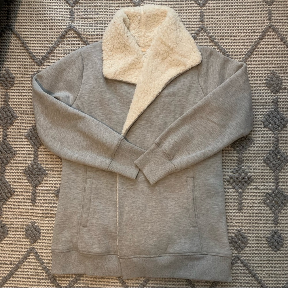 *SOLD* Sherpa lined grey coat style cardigan